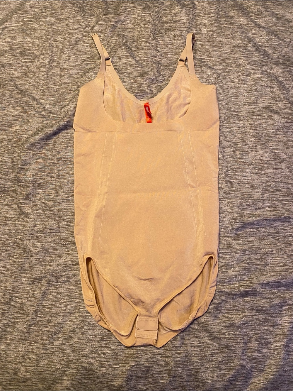 SPANX Nude Colored One Piece Bodysuit Sz M Adjustable Straps